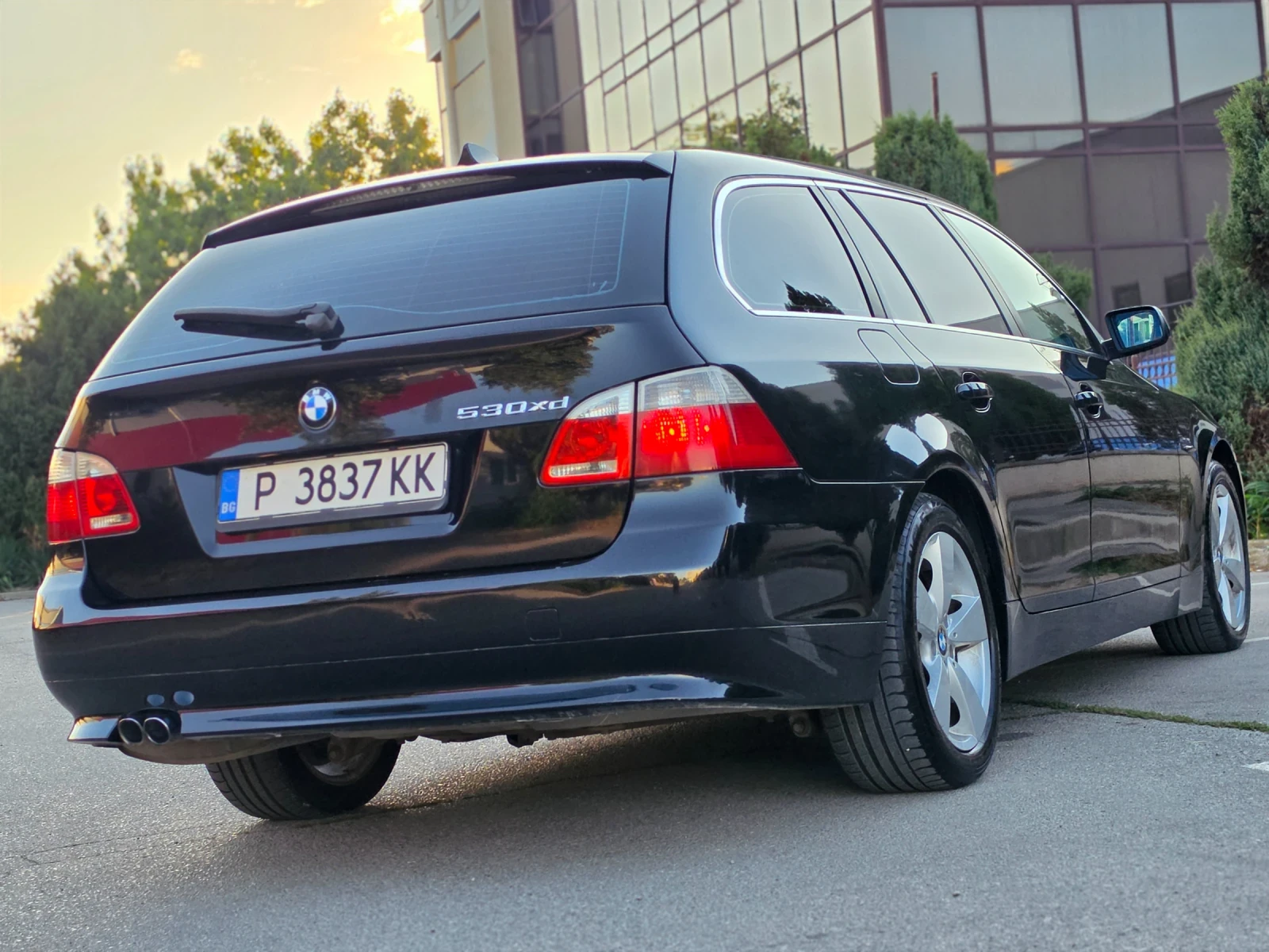 BMW 530 3.0XD M57 * КЛИМАТРОНИК * ИТАЛИЯ * РЕГИСТРИРАН * , снимка 6 - Автомобили и джипове - 55666865