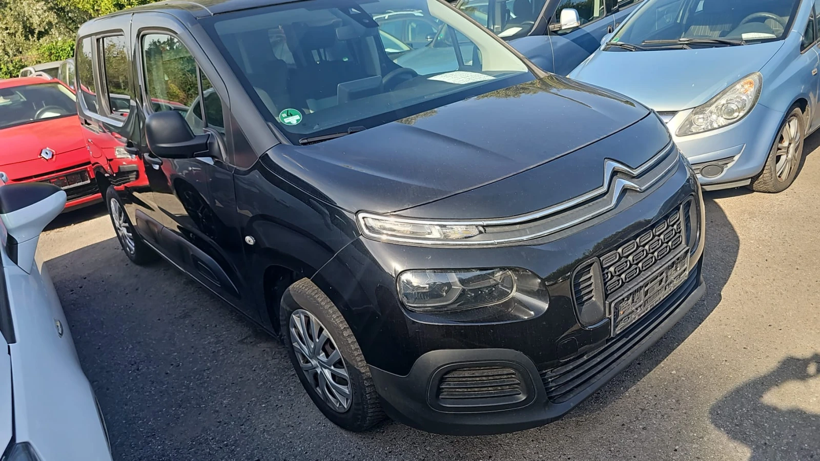 Citroen Berlingo 1.2 бензин/клима EUR6, снимка 6 - Автомобили и джипове - 55980614