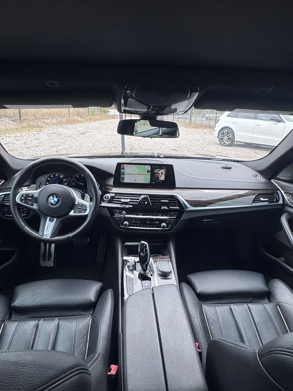 BMW 540 * X-DRIVE* M-PACK* Applecarplay* DISTRONIC* , снимка 7 - Автомобили и джипове - 56219338