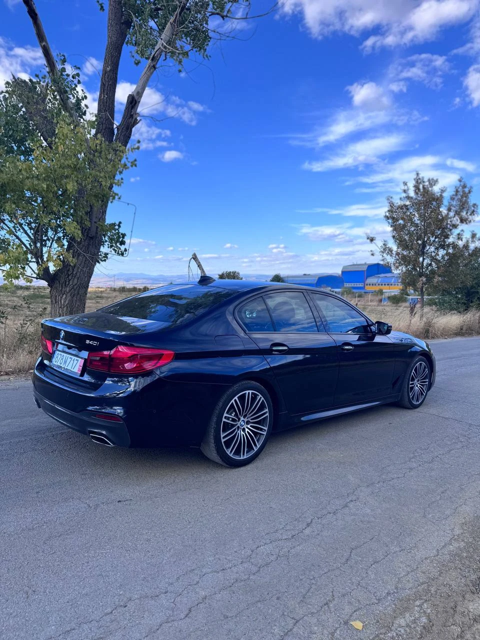 BMW 540 * X-DRIVE* M-PACK* Applecarplay* DISTRONIC* , снимка 3 - Автомобили и джипове - 56219338