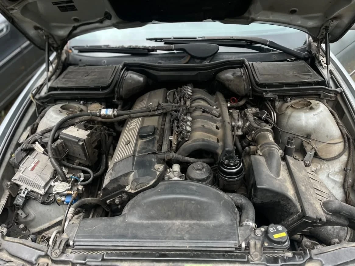 BMW 520, снимка 7 - Автомобили и джипове - 56519146