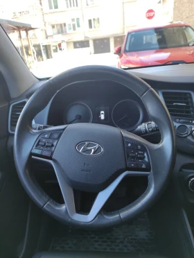 Hyundai Tucson, снимка 5 - Автомобили и джипове - 53315492