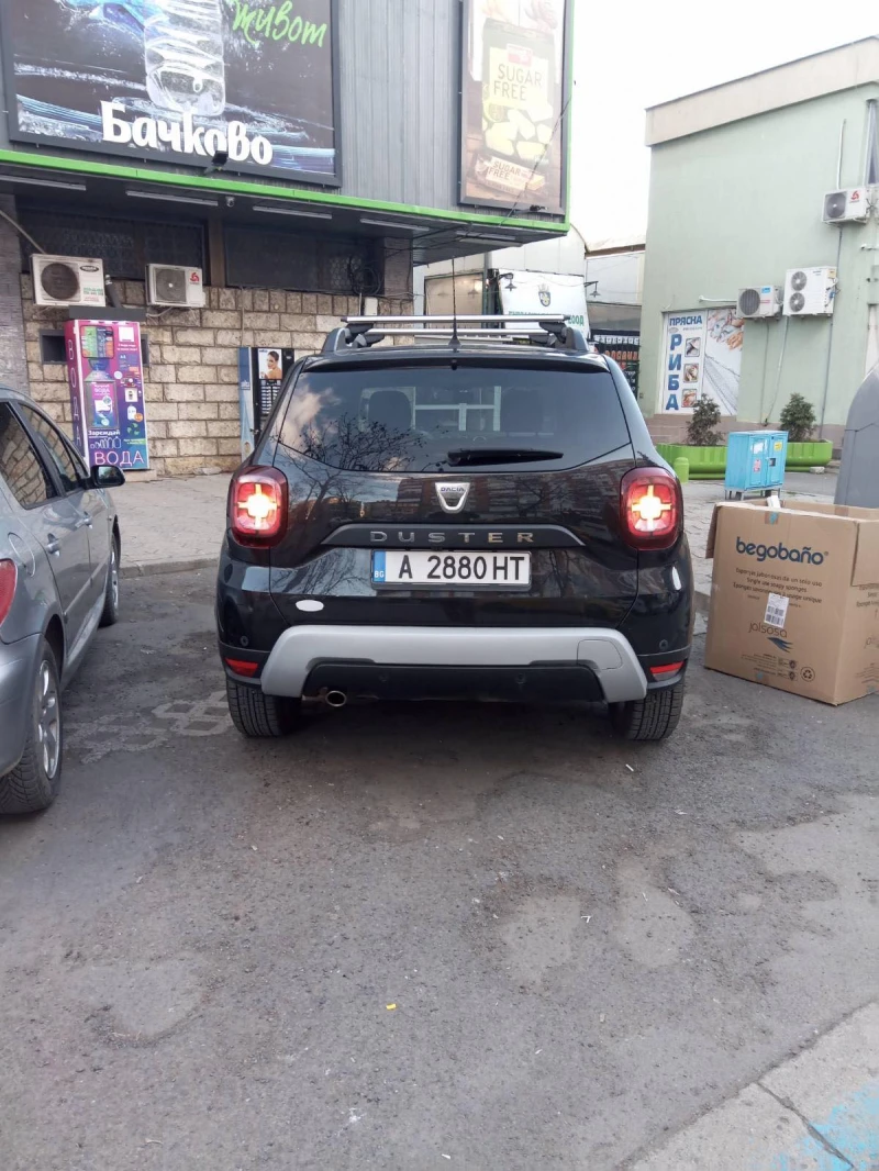 Dacia Duster, снимка 10 - Автомобили и джипове - 49021316