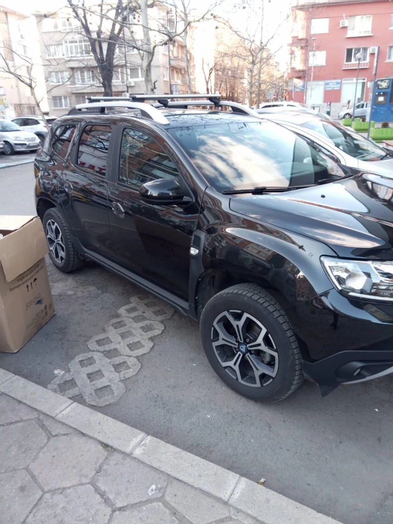 Dacia Duster, снимка 3 - Автомобили и джипове - 49021316