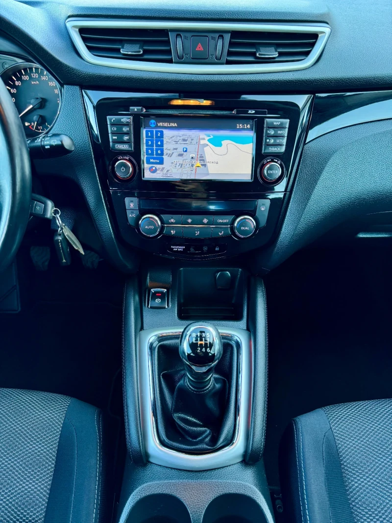 Nissan Qashqai, снимка 11 - Автомобили и джипове - 50886216