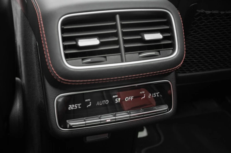 Mercedes-Benz GLE 63 S AMG 4Matic+ , снимка 15 - Автомобили и джипове - 52695962