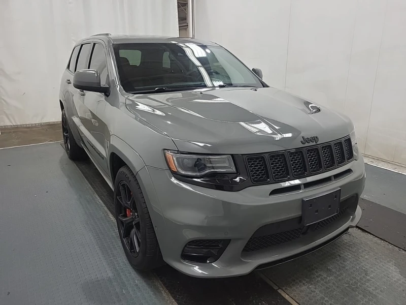 Jeep Grand cherokee * SRT * CARFAX * , снимка 2 - Автомобили и джипове - 53038846