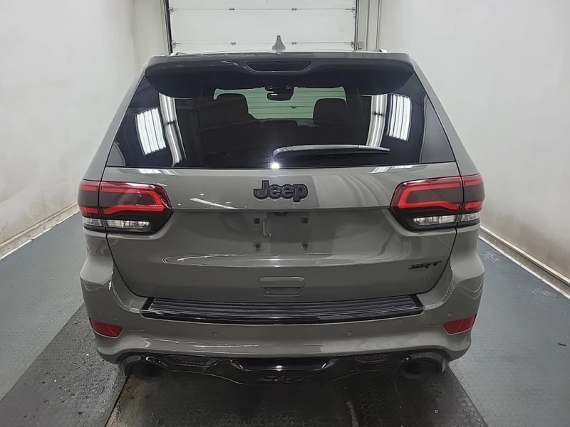 Jeep Grand cherokee * SRT * CARFAX * , снимка 6 - Автомобили и джипове - 53038846
