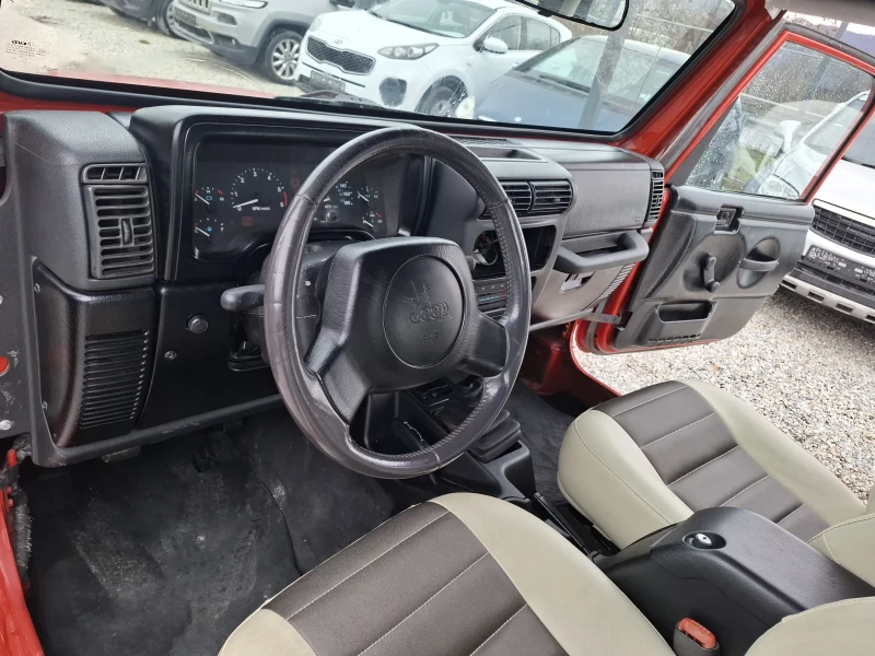 Jeep Wrangler, снимка 10 - Автомобили и джипове - 53274434