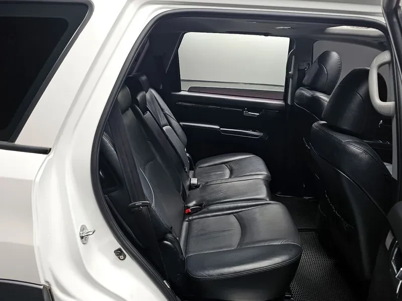 Kia Mohave 3.0 V6 CRDi 4x4   250 к.с.   Автоматик   ТОП ЦЕНА, снимка 10 - Автомобили и джипове - 55187338