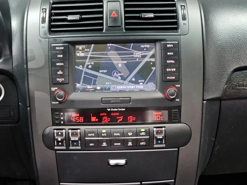 Kia Mohave 3.0 V6 CRDi 4x4   250 к.с.   Автоматик   ТОП ЦЕНА, снимка 12 - Автомобили и джипове - 55187338
