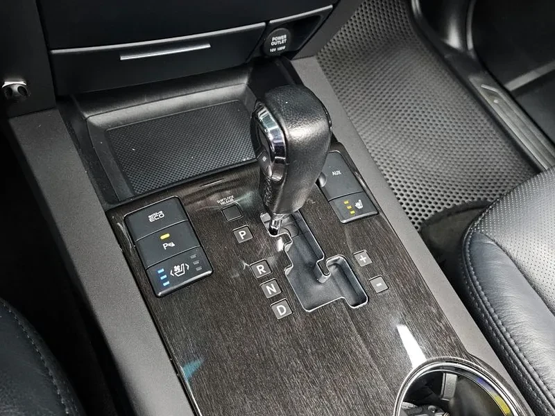 Kia Mohave 3.0 V6 CRDi 4x4   250 к.с.   Автоматик   ТОП ЦЕНА, снимка 8 - Автомобили и джипове - 55187338
