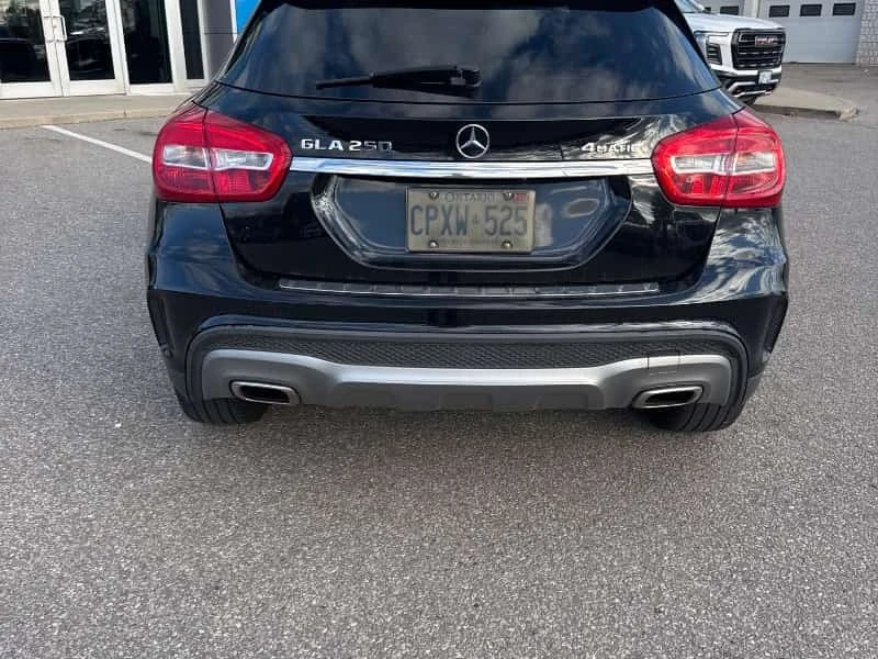 Mercedes-Benz GLA * 250 * CARFAX * ЦЕНА ДО БГ, снимка 4 - Автомобили и джипове - 56201544