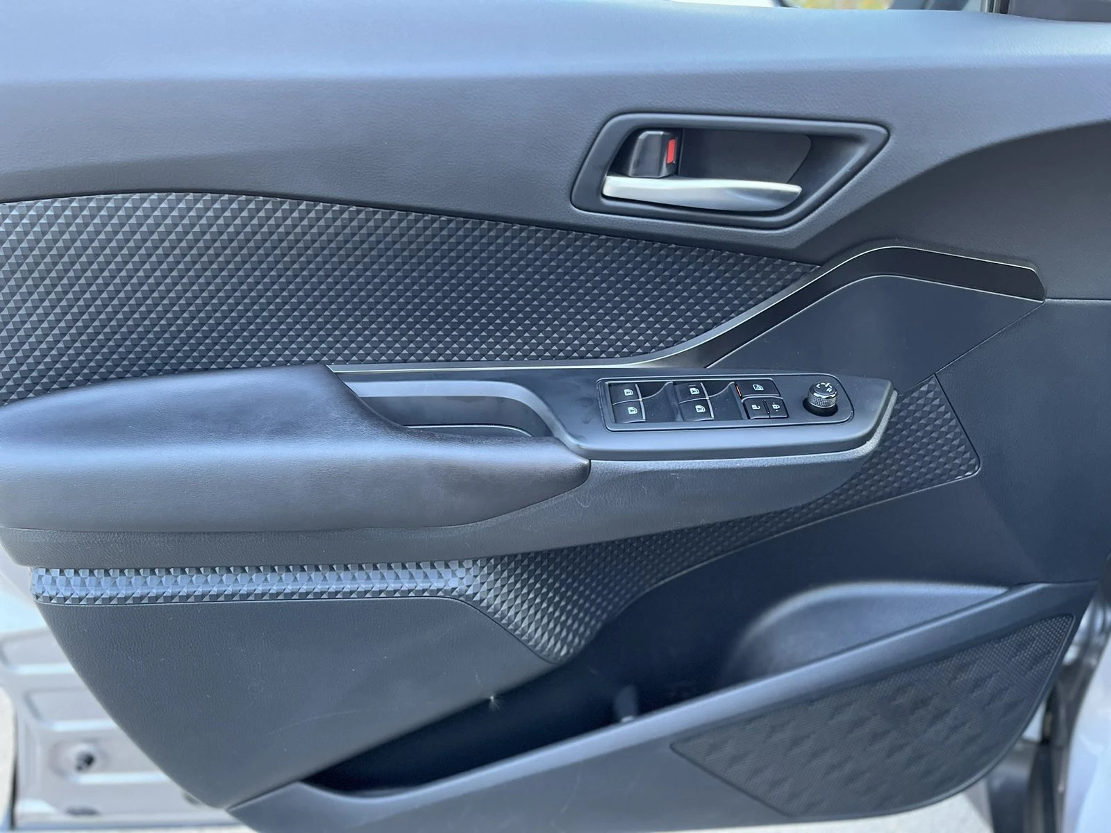 Toyota C-HR | Mobile.bg � ����������� 11