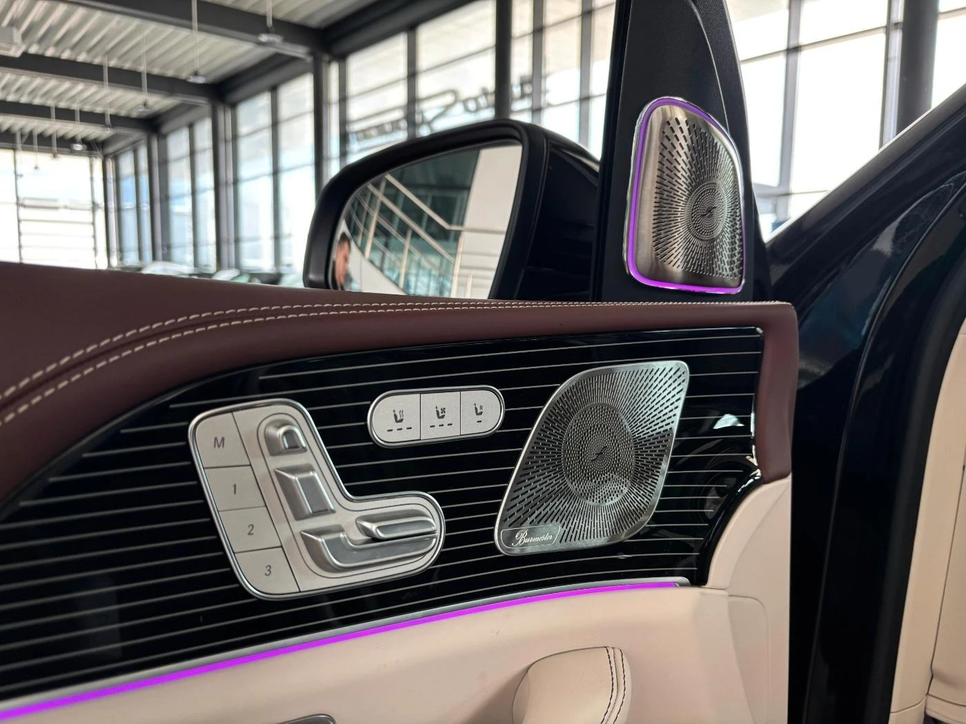 Mercedes-Benz GLS 600 MAYBACH/ACTIVE BODY/FIRST CLASS/MANUFAKTUR/BURM 4D - изображение 7