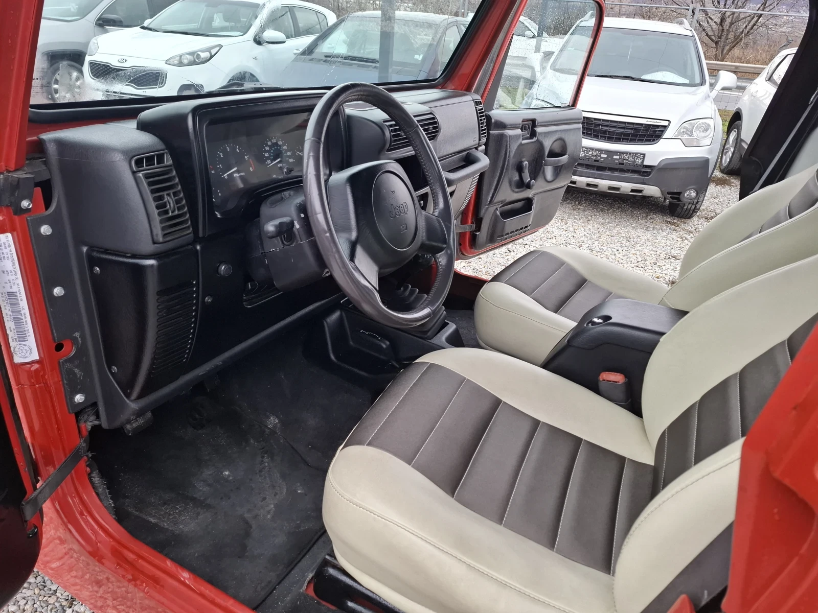 Jeep Wrangler  - изображение 9