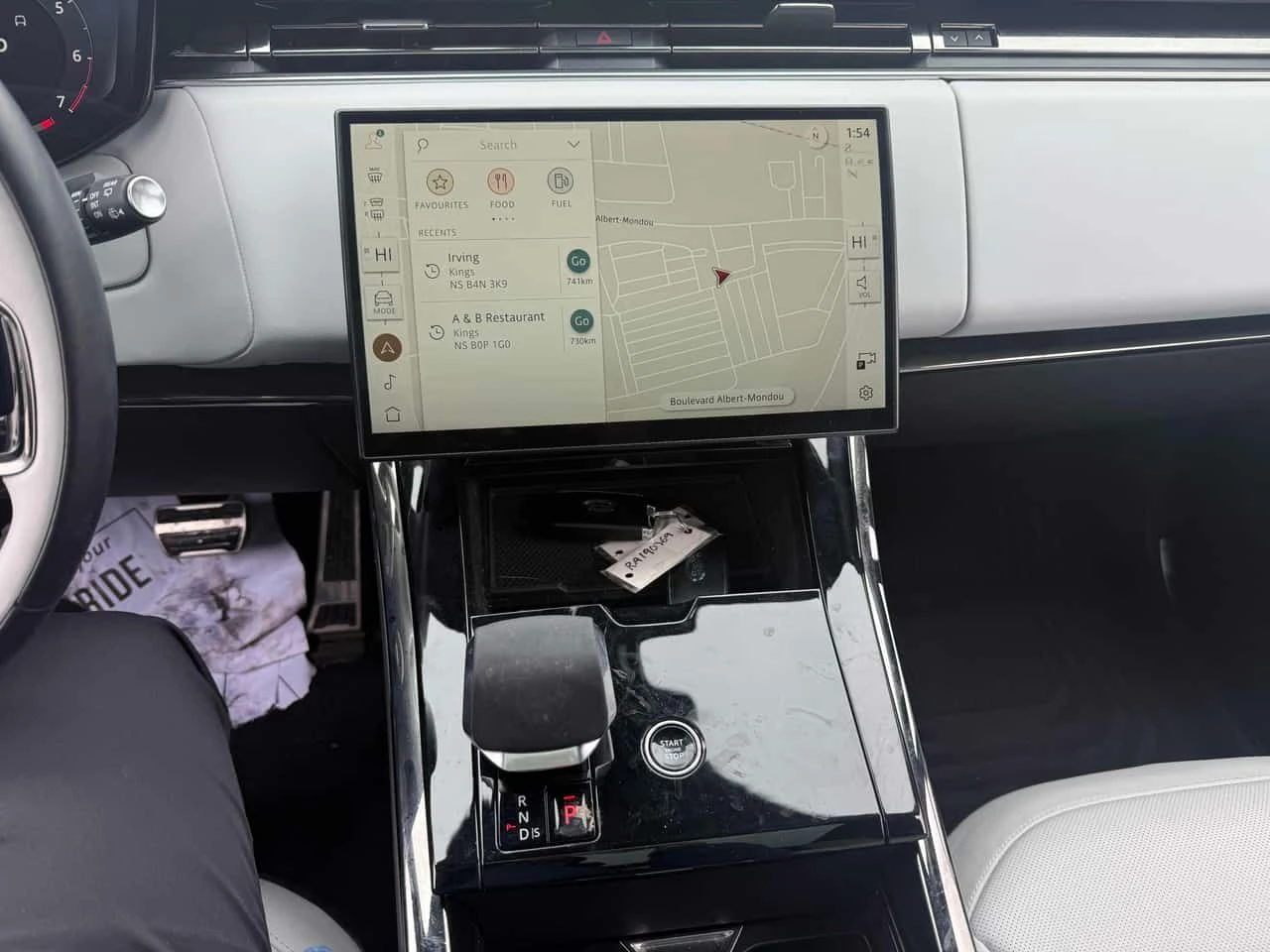 Land Rover Range Rover Sport * Dynamic SE * 360 * 2 КЛЮЧА * ПОДГРЕВ * ПАМЕТ, снимка 9 - Автомобили и джипове - 54150182