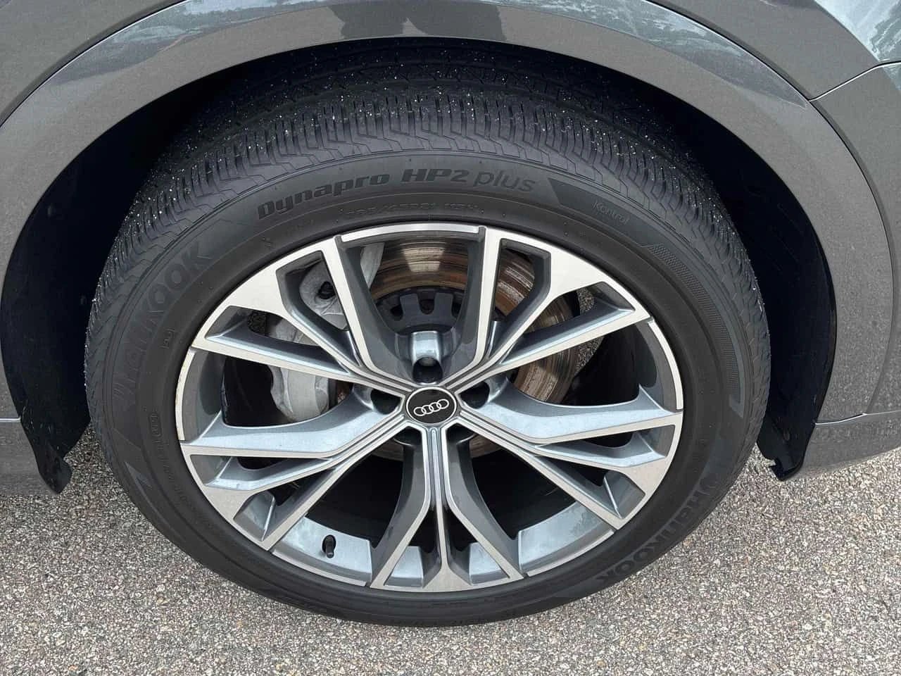Audi Q8 * Progressiv * CARFAX * БЕЗ ПЪРВОНАЧАЛНА ВНОСКА, снимка 7 - Автомобили и джипове - 54841639