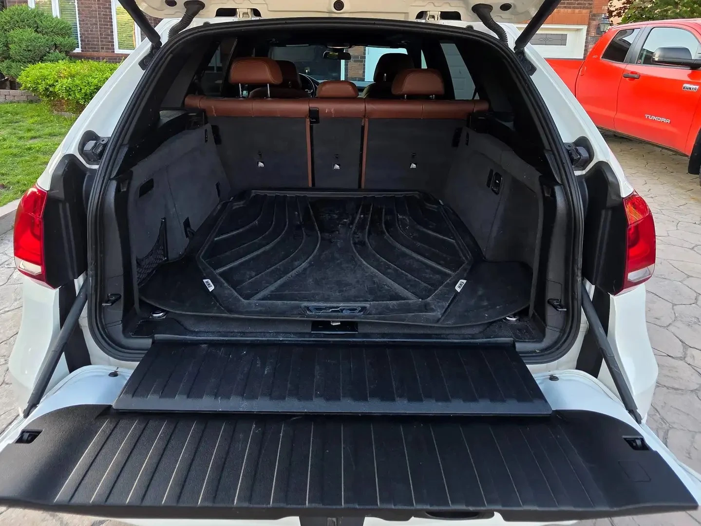 BMW X5 M Pack * Pano * 360 * АвтоКредит * (ЦЕНА ДО БГ), снимка 10 - Автомобили и джипове - 54973073