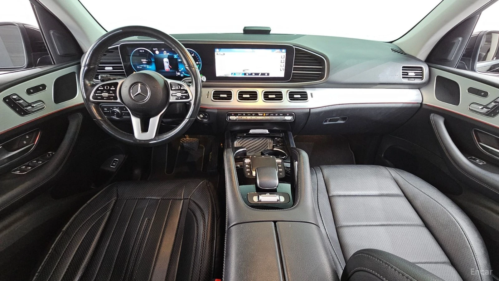 Mercedes-Benz GLE 300d 4MATIC* КОЖА* ОБДУХВ* НАВИ* ПАНО, снимка 5 - Автомобили и джипове - 55480015