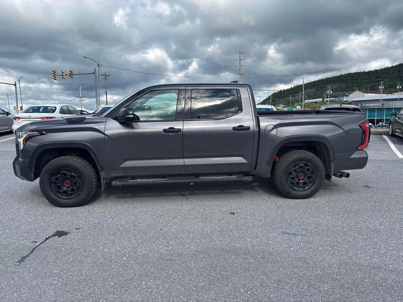 Toyota Tundra  Limited Hybrid / CARFAX / АВТОКРЕДИТ, снимка 2 - Автомобили и джипове - 55670816