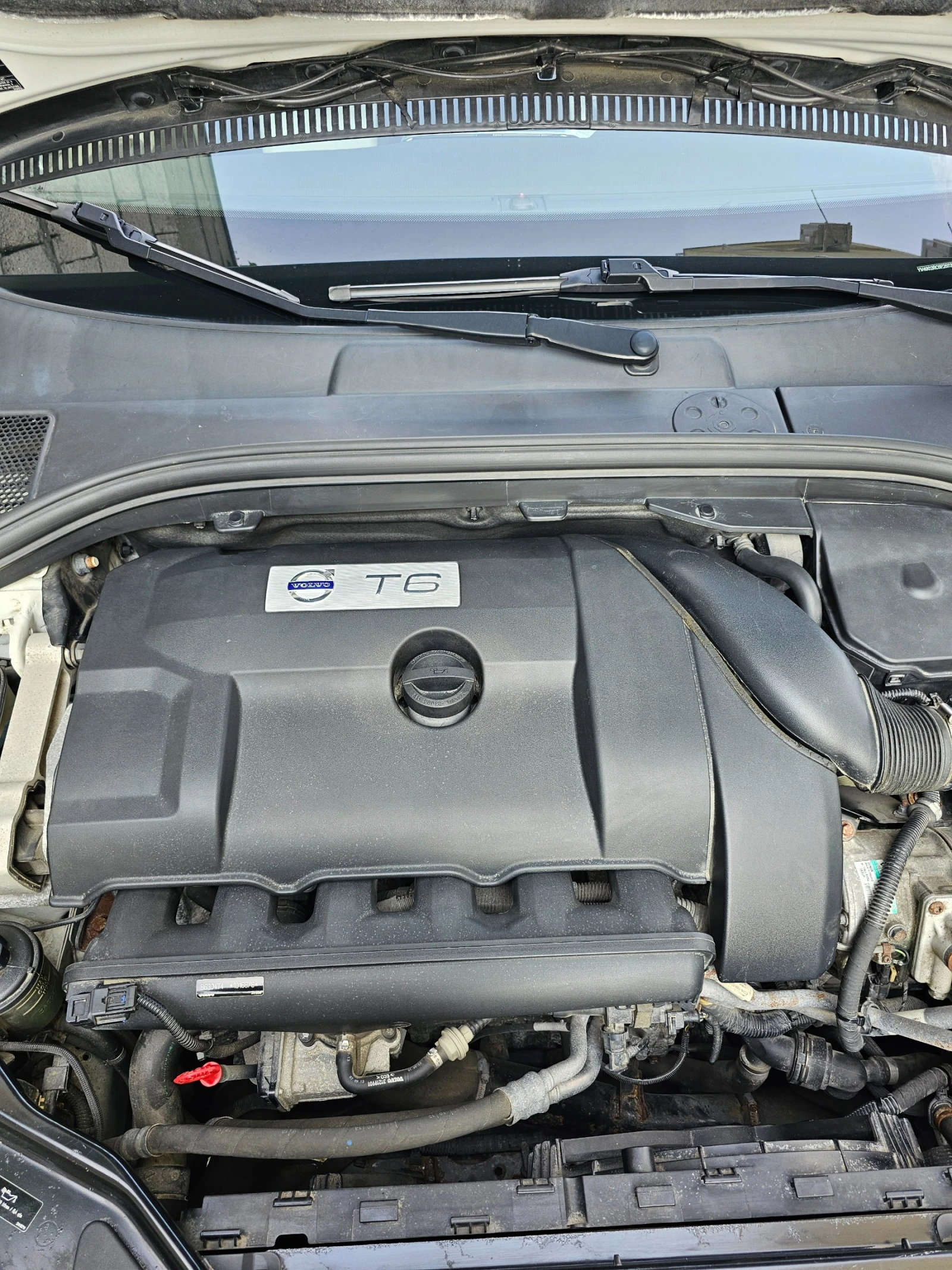 Volvo XC60 T6 AWD 304HP, снимка 16 - Автомобили и джипове - 55782265