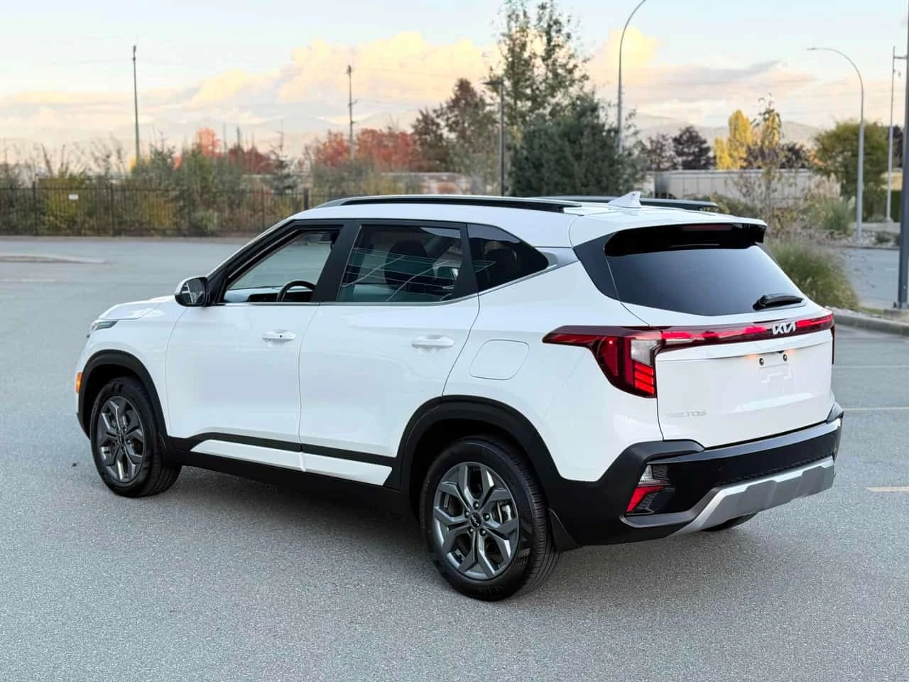 Kia Seltos EX | CARFAX | ����� �� ����������� | Mobile.bg � ����������� 2