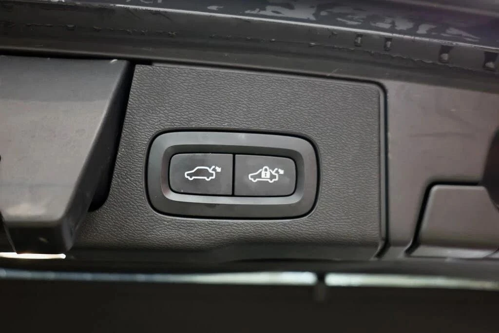 Volvo XC60, снимка 15 - Автомобили и джипове - 56736856