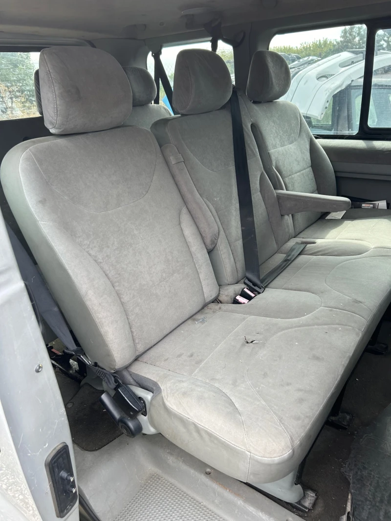 Renault Trafic 1.9 на части, снимка 3 - Бусове и автобуси - 47252550