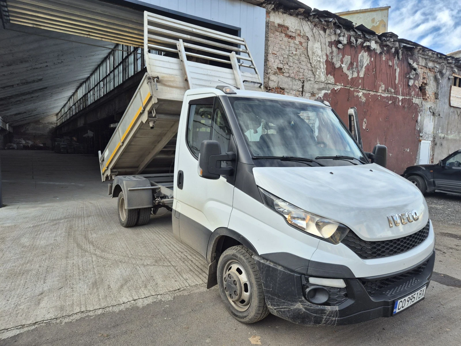 Iveco 35c15 Самосвал  - изображение 2