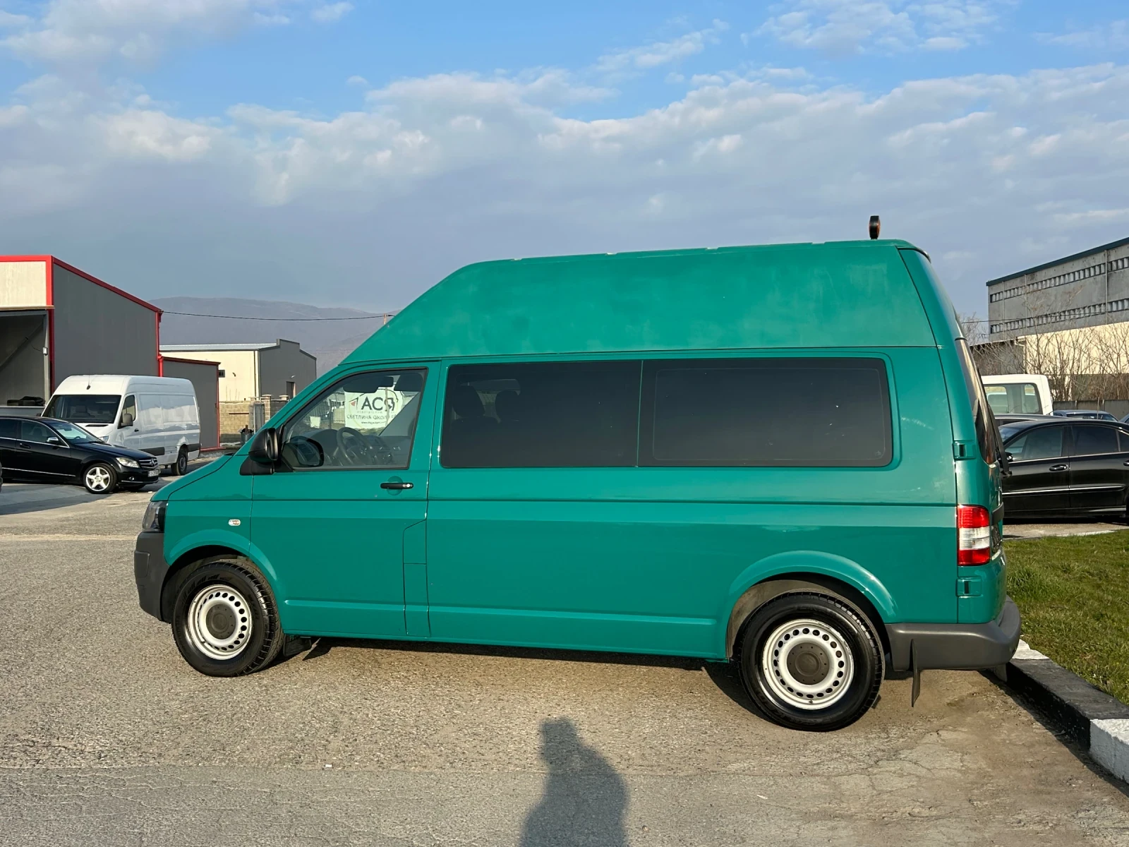 VW T5 / Transporter 2.0TDI Пътнически  - изображение 7