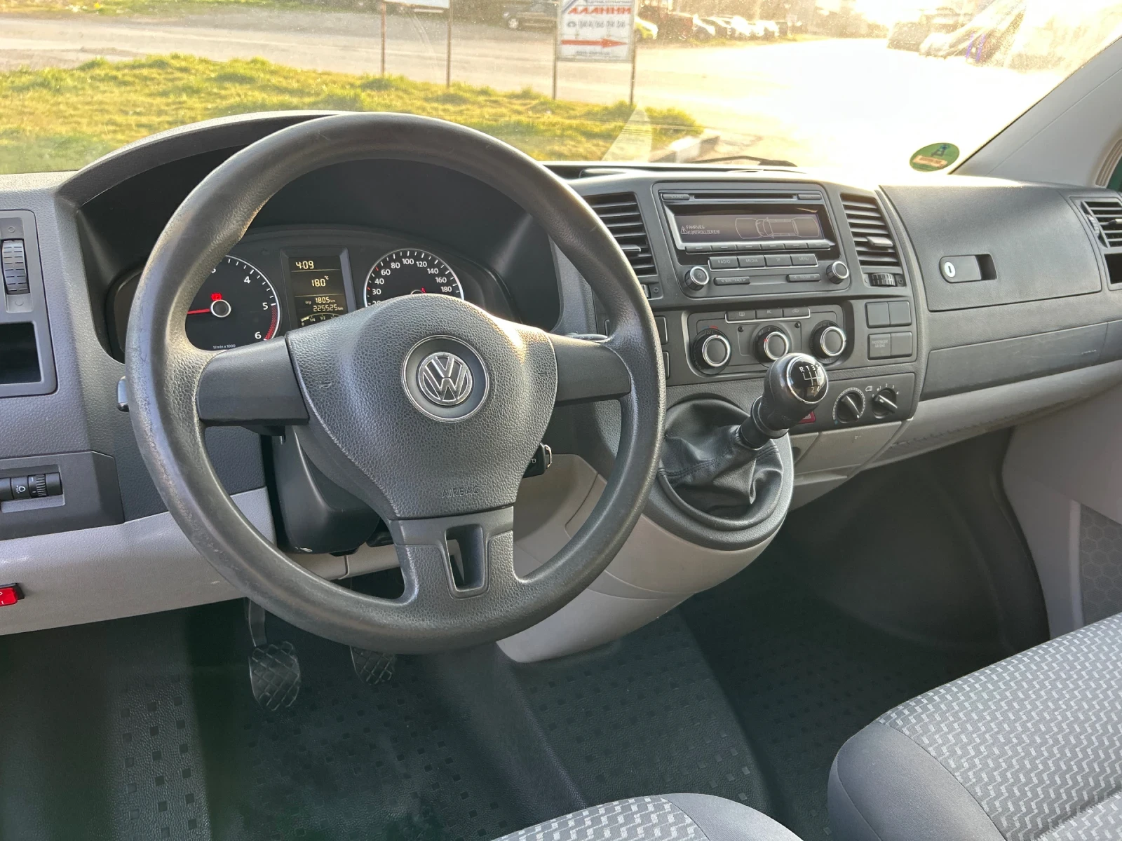 VW T5 / Transporter 2.0TDI Пътнически , снимка 15 - Бусове и автобуси - 53713996