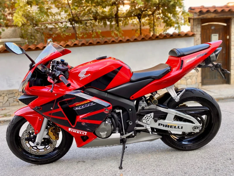 Honda Cbr CBR 600 RR, снимка 4 - Мотоциклети и мототехника - 51956377