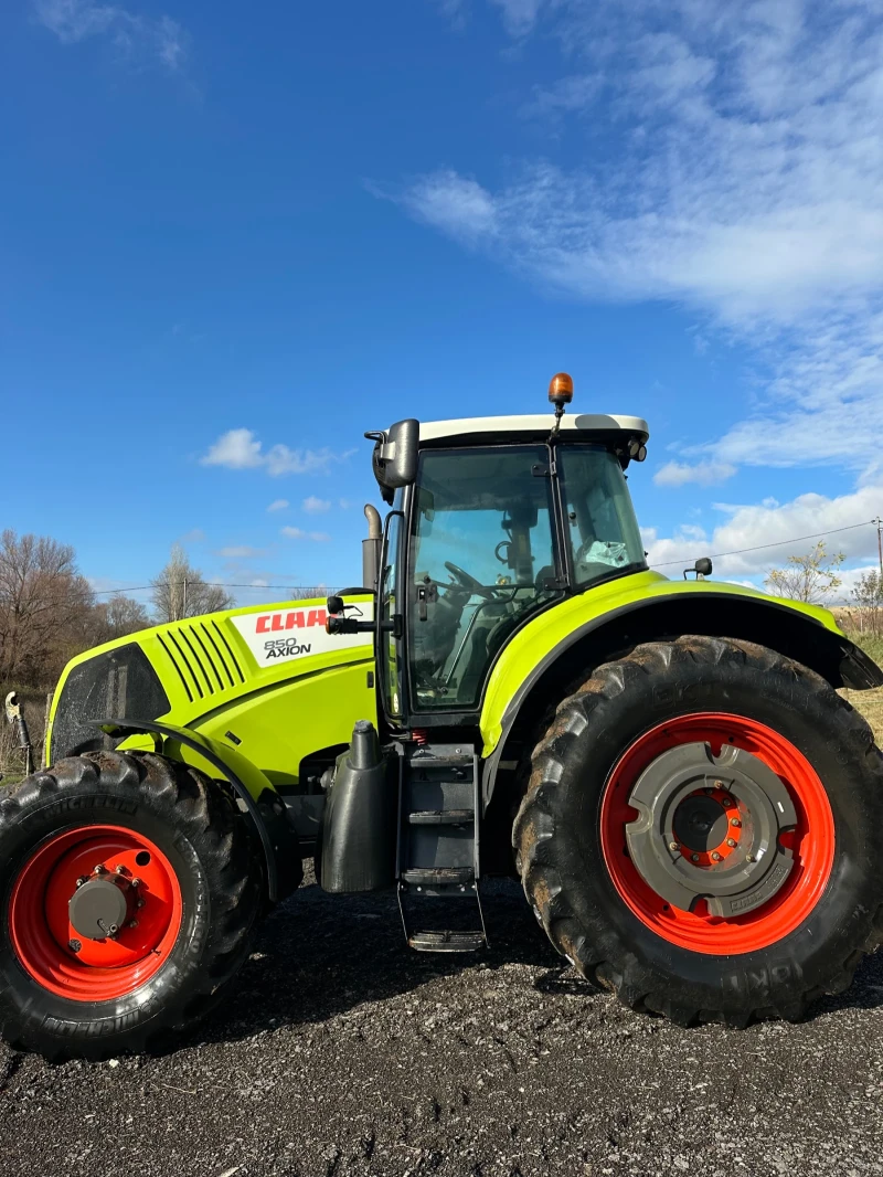 Трактор Claas AXION 850 CEBIS 2012, снимка 3 - Селскостопанска техника - 52381864