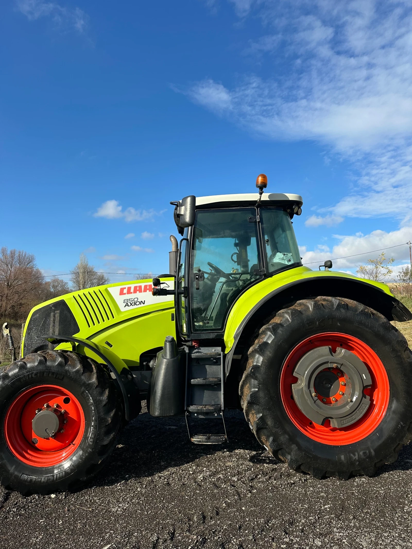 Трактор Claas AXION 850 CEBIS 2012 - изображение 3