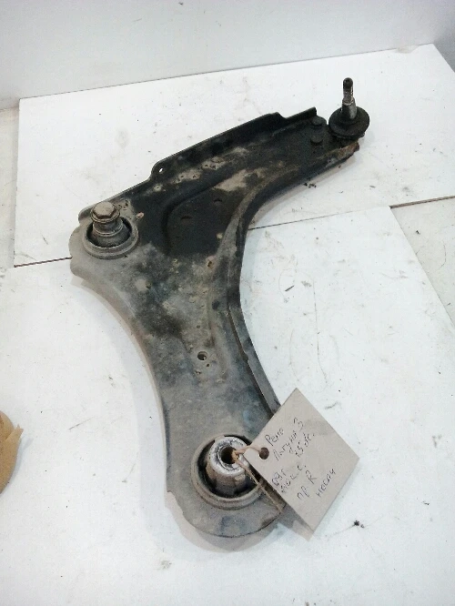 Носач преден десен Рено Лагуна 1.5 ДЦИ