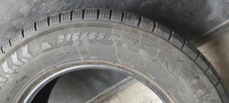 Гуми Зимни 215/65R15, снимка 7 - Гуми и джанти - 35130866