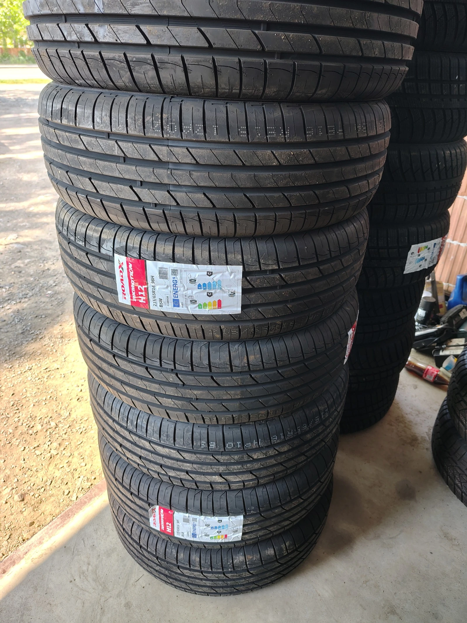 Гуми Летни 215/65R16, снимка 7 - Гуми и джанти - 55844107