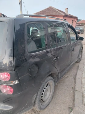 VW Touran 1.6, снимка 2
