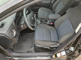 Toyota Auris 1.33i* 99к.с.* 6 скорости* Уникат* Като нова, снимка 7