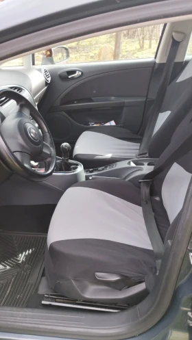 Seat Leon 1.6 - 2650 € / 5182.95 лв. - 60432148 8