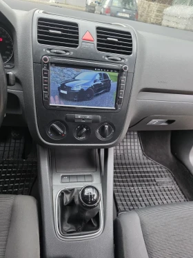 VW Golf 1.4 Бензин Климатик - 2899 € / 5669.95 лв. - 10113924 9