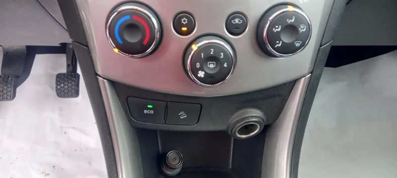 Chevrolet Trax FULL ИЗКЛЮЧИТЕЛЕН СЕРВИ КНИЖК УНИКТ ОБСЛУЖН ИТАЛИЯ, снимка 11 - Автомобили и джипове - 22214727