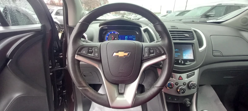 Chevrolet Trax FULL ИЗКЛЮЧИТЕЛЕН СЕРВИ КНИЖК УНИКТ ОБСЛУЖН ИТАЛИЯ, снимка 8 - Автомобили и джипове - 22214727