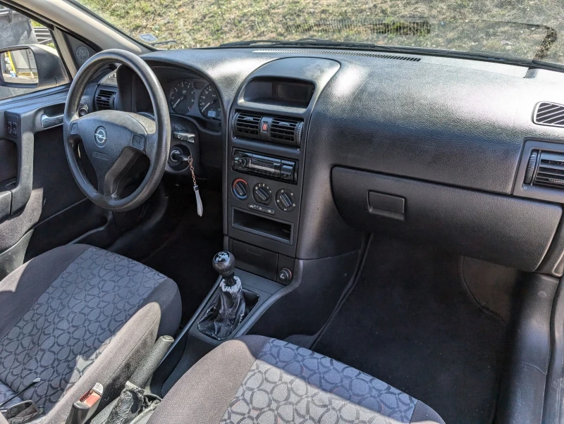 Opel Astra 1.6, 16v, 101к.с., снимка 11 - Автомобили и джипове - 47341217