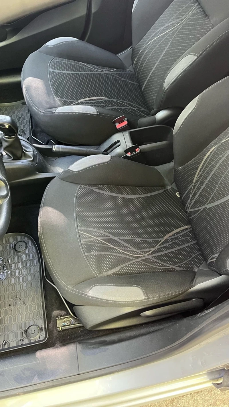 Peugeot 208, снимка 8 - Автомобили и джипове - 50086817