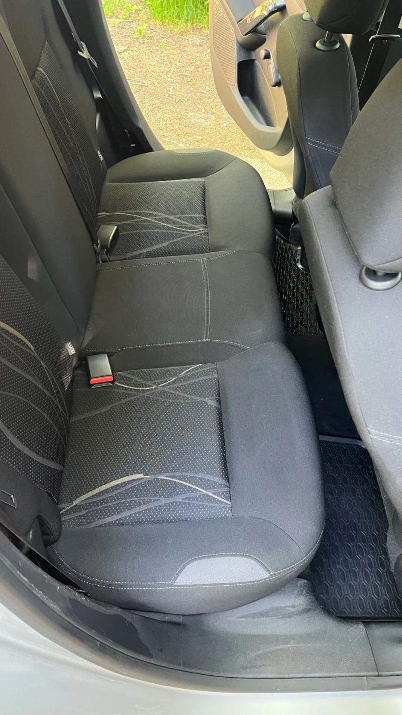 Peugeot 208, снимка 7 - Автомобили и джипове - 50086817