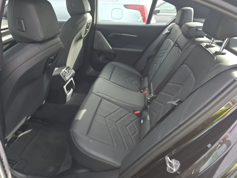 BMW 530, снимка 11 - Автомобили и джипове - 52495971