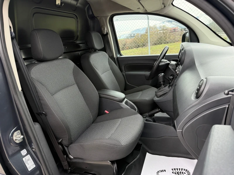 Mercedes-Benz Citan 1.5DCI, снимка 12 - Автомобили и джипове - 52586057