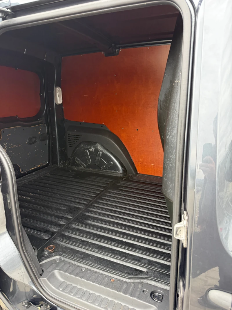 Mercedes-Benz Citan 1.5DCI, снимка 17 - Автомобили и джипове - 52586057